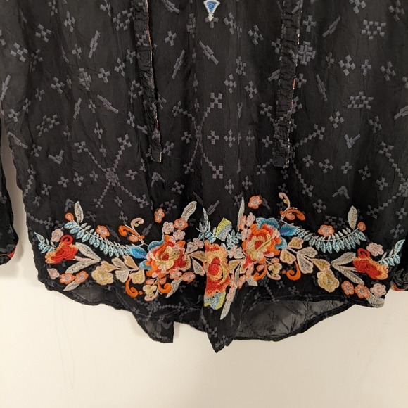Johnny Was Embroidered Gina Long Sleeve Blouse Tunic Black M - Picture 14 of 15